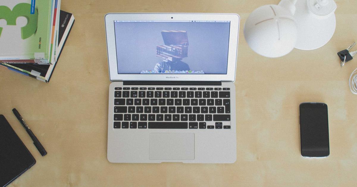 Ergotron LX vs Amazon Basics Monitor Arm